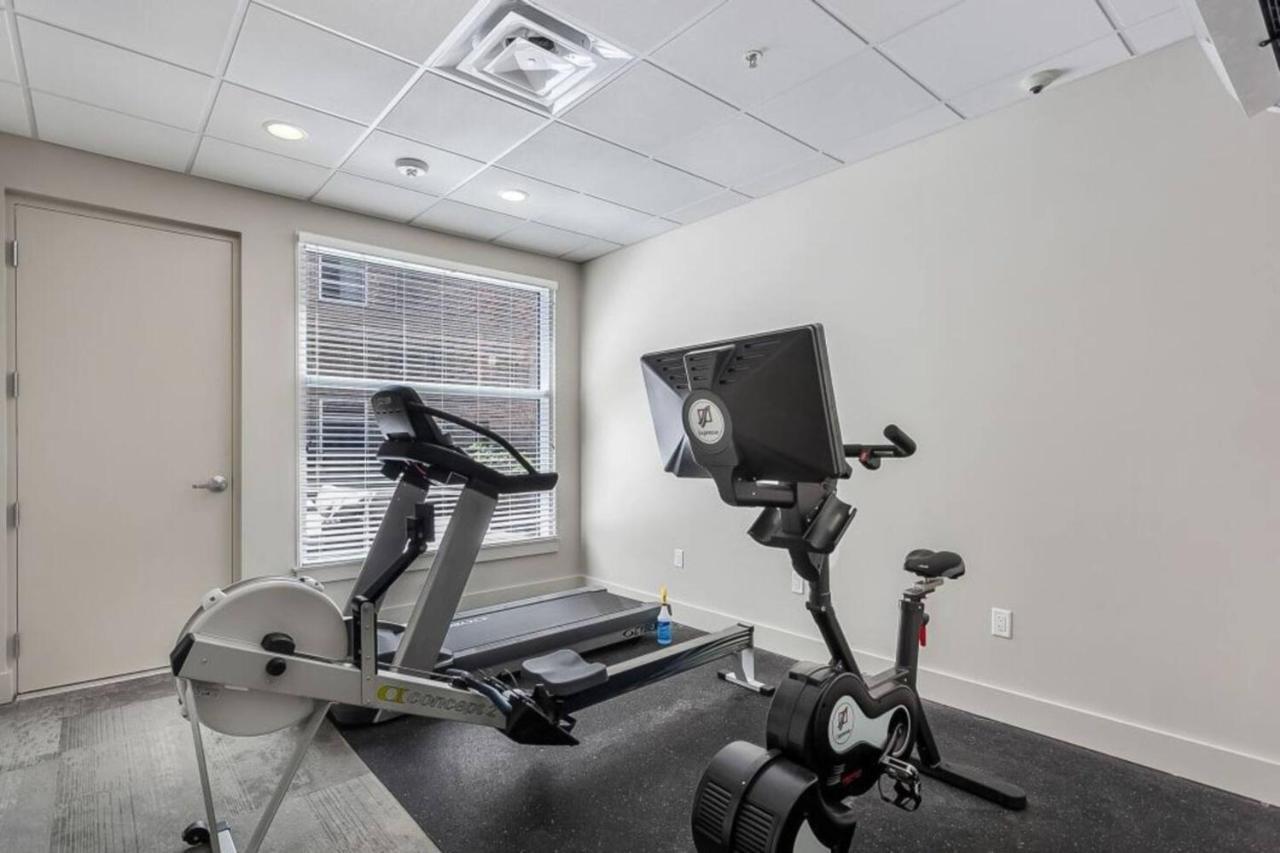 Apartment Chic 4bed Oasis Steps From French Quarter Magic! *