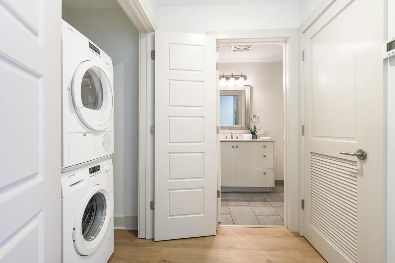 Apartment Chic 4bed Oasis Steps From French Quarter Magic!